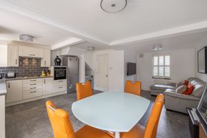 Photo 16- click for photo gallery